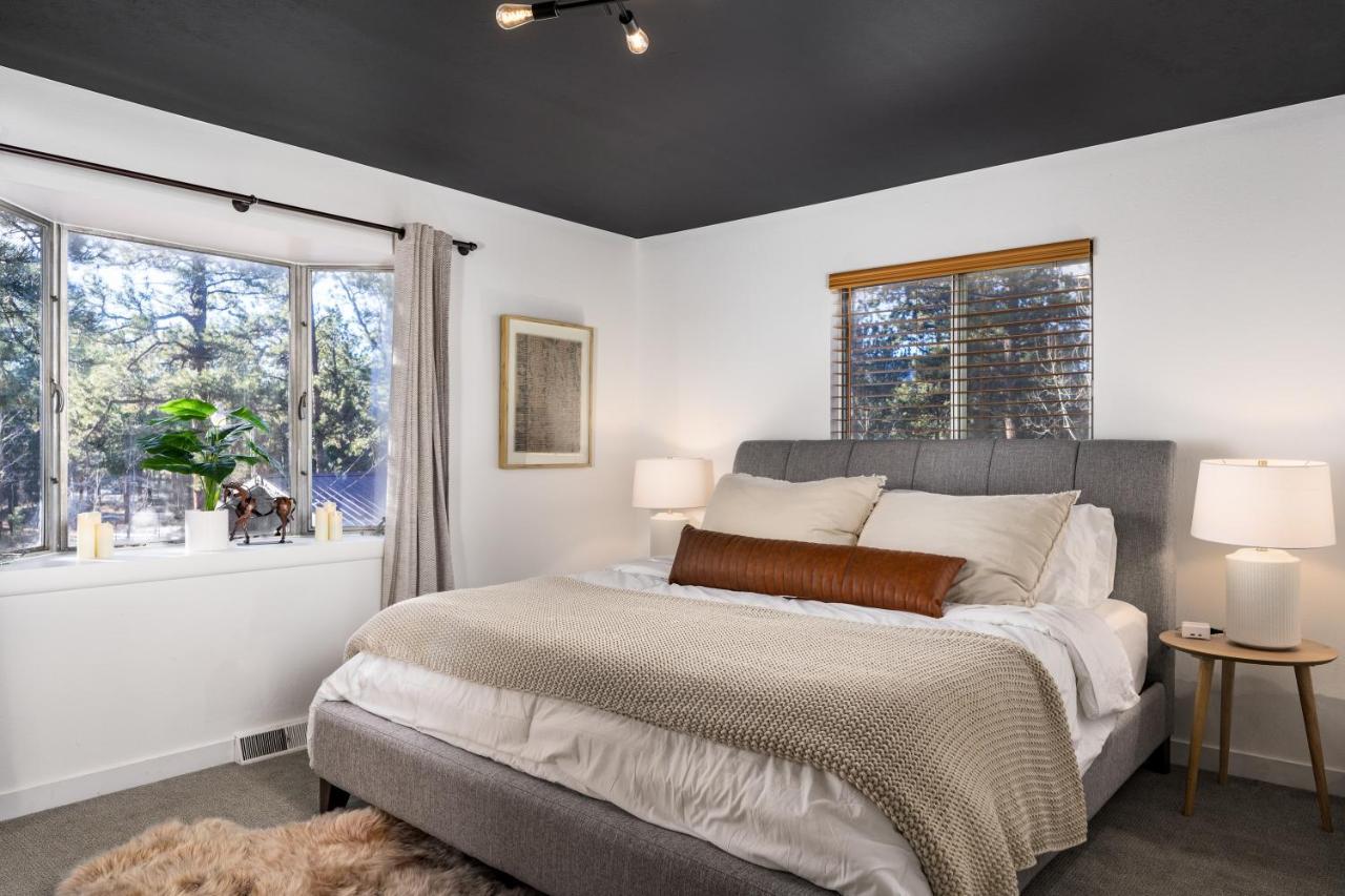 The Modern Mountaineer Villa Bailey Bagian luar foto