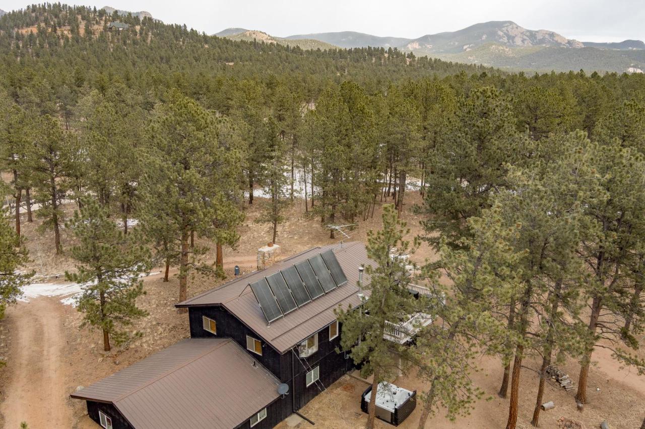 The Modern Mountaineer Villa Bailey Bagian luar foto