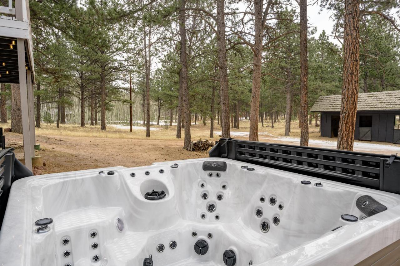 The Modern Mountaineer Villa Bailey Bagian luar foto